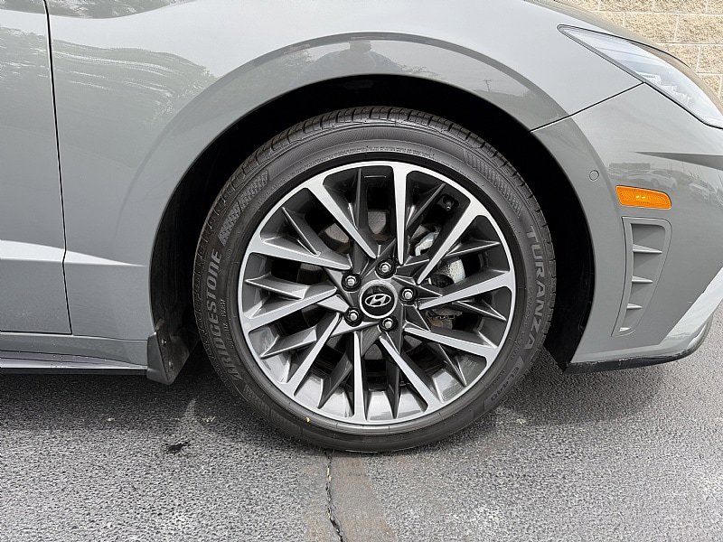 Used 2021 Hyundai Sonata Limited w/ Winter Weather Package FWD image 7