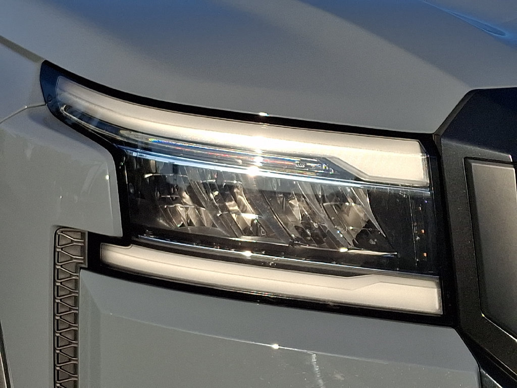 Certified 2025 Nissan Frontier PRO-4X AWD/4WD image 10