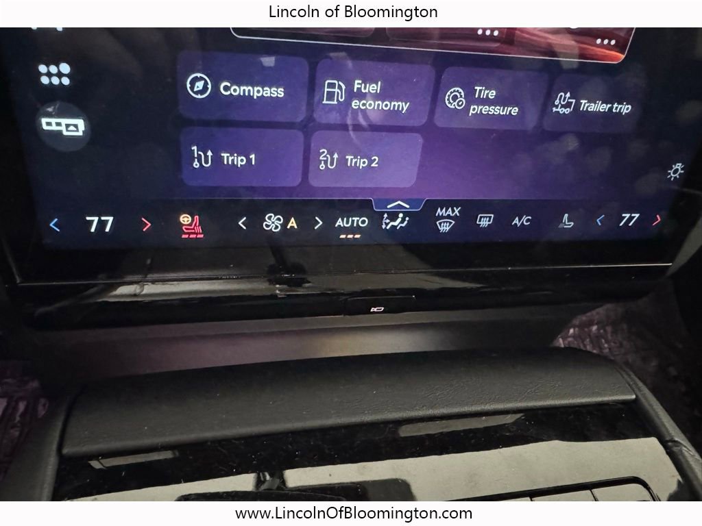 New 2025 Lincoln Navigator L Reserve w/ Jet Appearance Package image 60