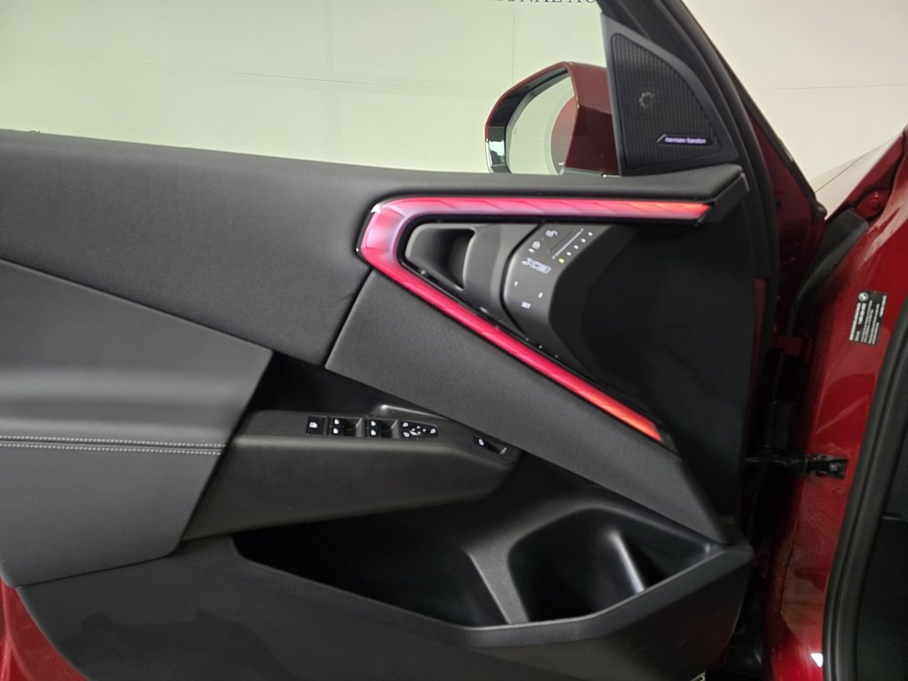 Used 2025 BMW X3 xDrive30i w/ Premium Package image 11