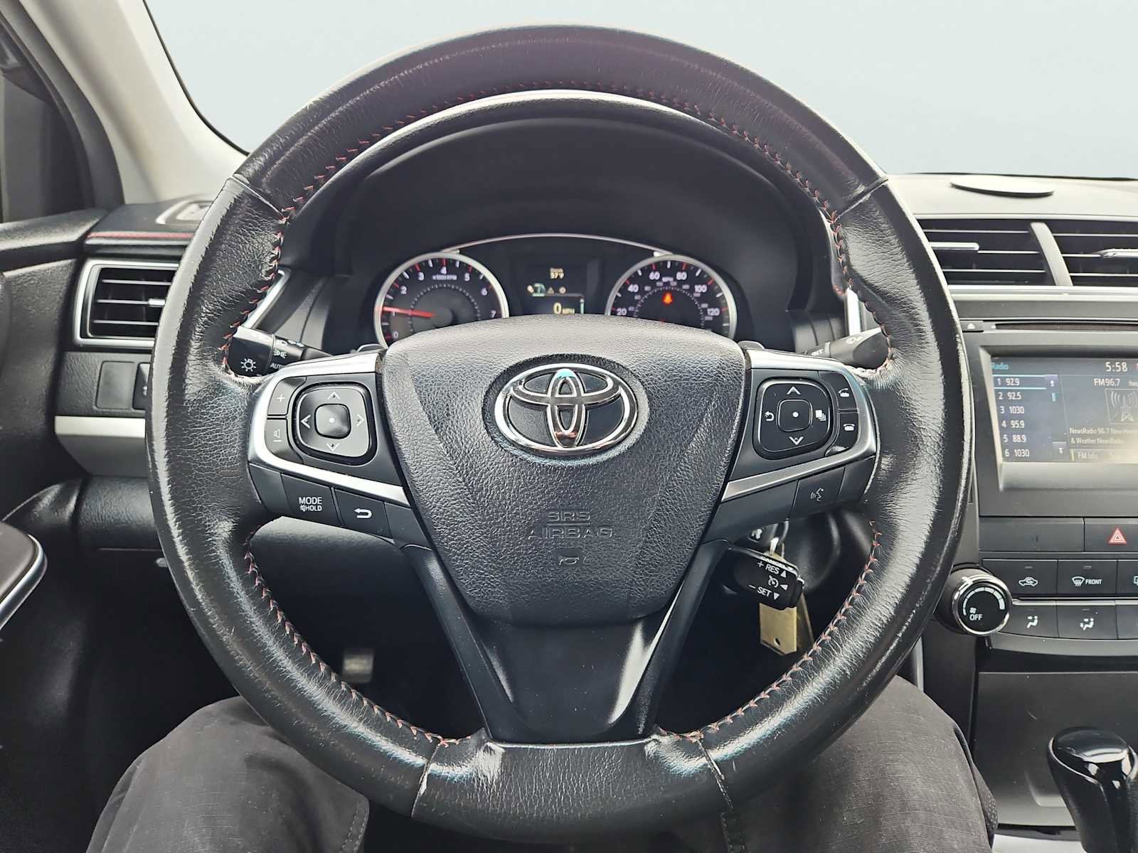 Used 2017 Toyota Camry SE FWD image 24