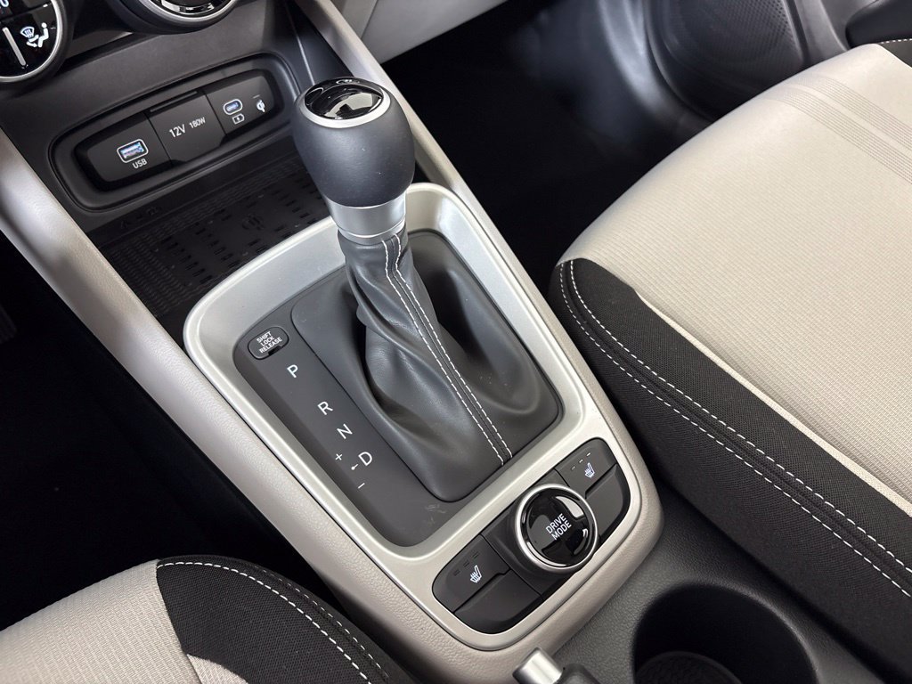 New 2026 Hyundai Venue SEL FWD image 32