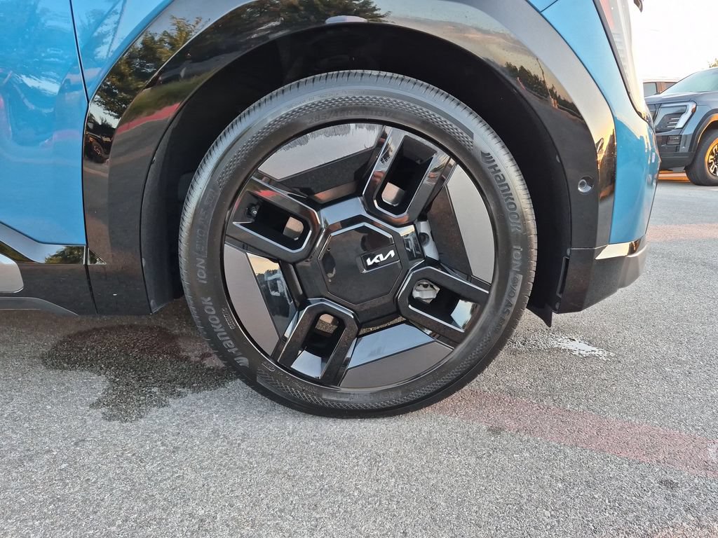 Used 2024 Kia EV9 GT-Line AWD/4WD image 17