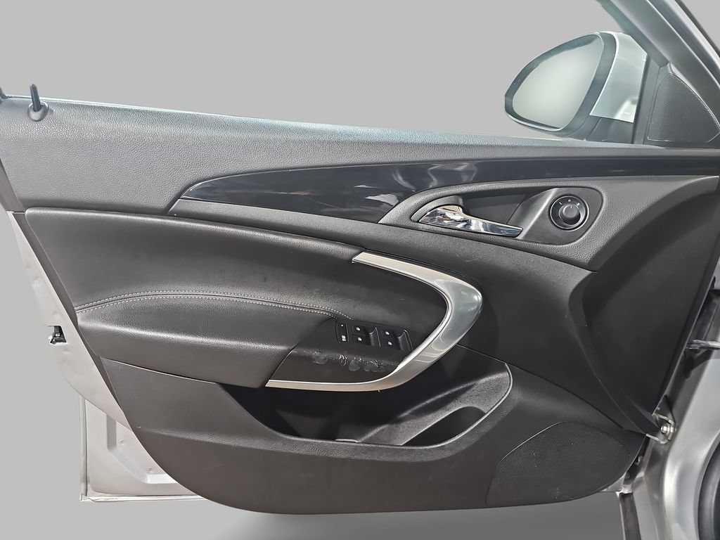 Used 2011 Buick Regal CXL FWD image 29