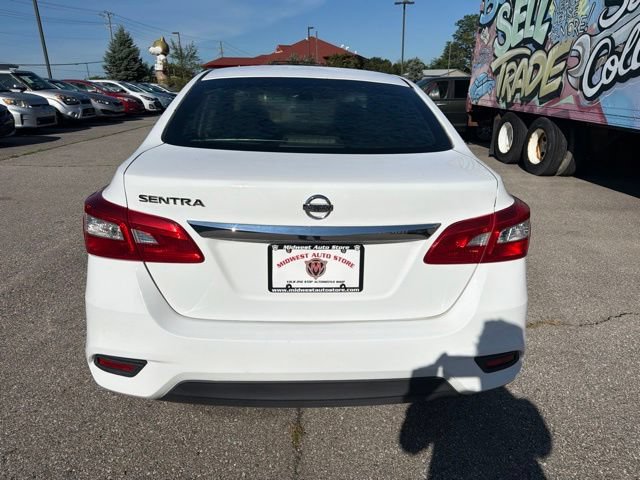 Used 2017 Nissan Sentra S FWD image 5