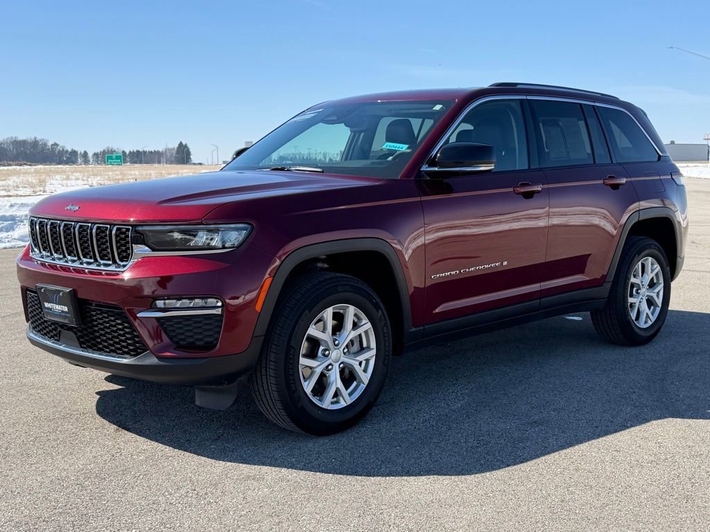 Used 2023 Jeep Grand Cherokee Limited image 2