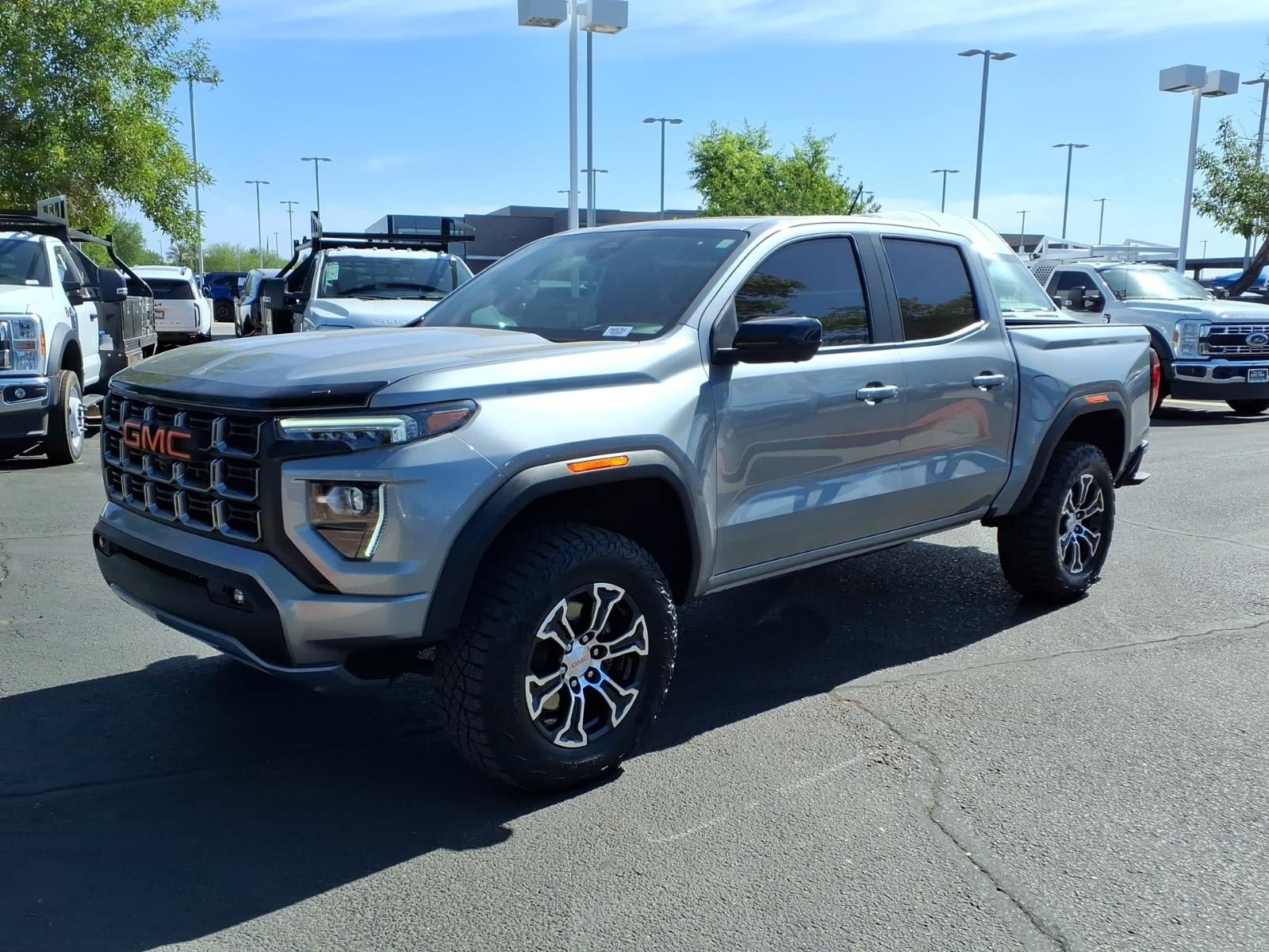 Used 2024 GMC Canyon AT4 w/ AT4 Premium Package AWD/4WD image 8