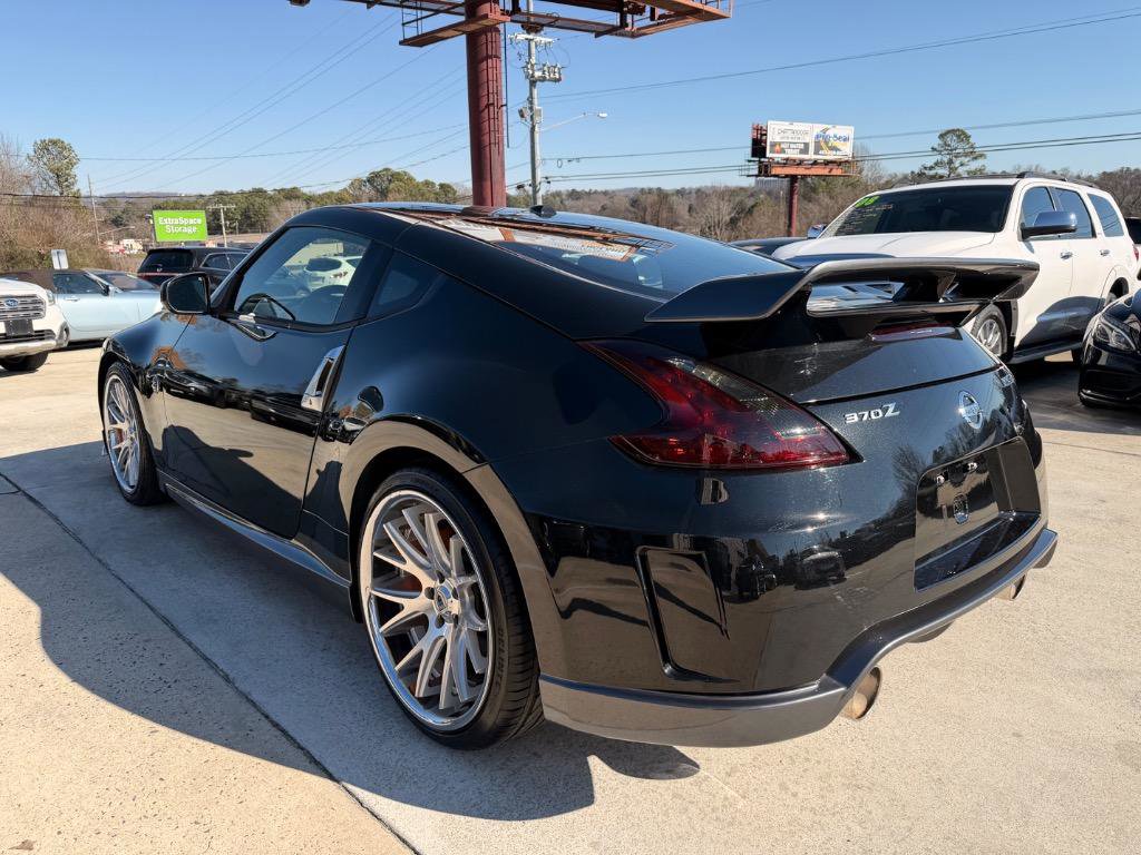 Used 2009 Nissan 370Z NISMO image 9