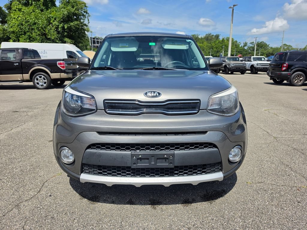 Used 2017 Kia Soul + FWD image 11