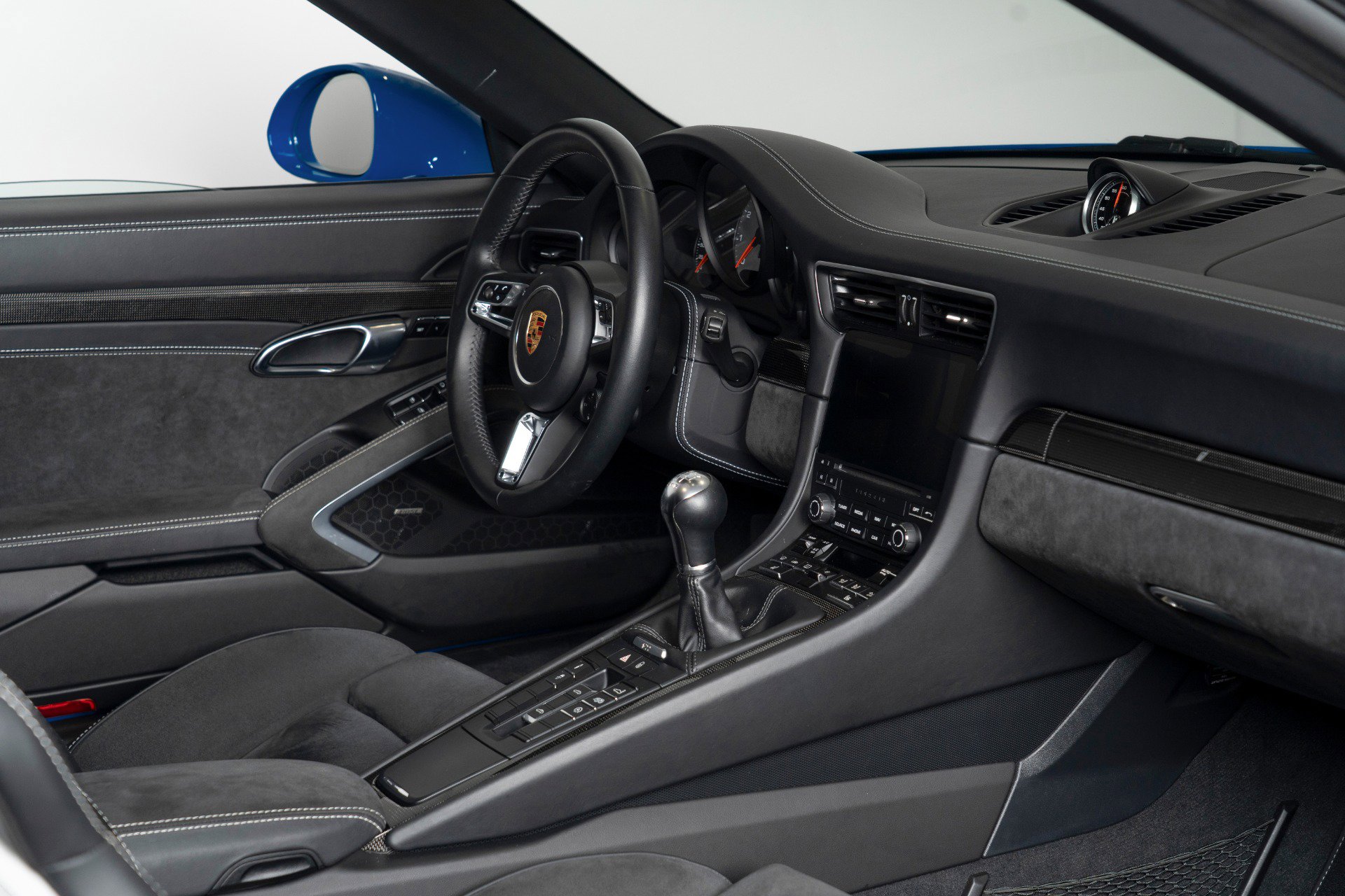 Used 2018 Porsche 911 Targa 4 GTS image 32