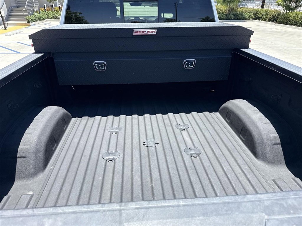 Used 2022 Chevrolet Silverado 3500 High Country image 26