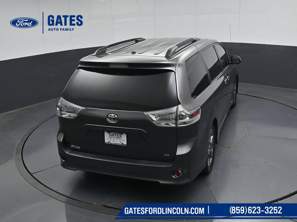 Used 2014 Toyota Sienna SE FWD image 43