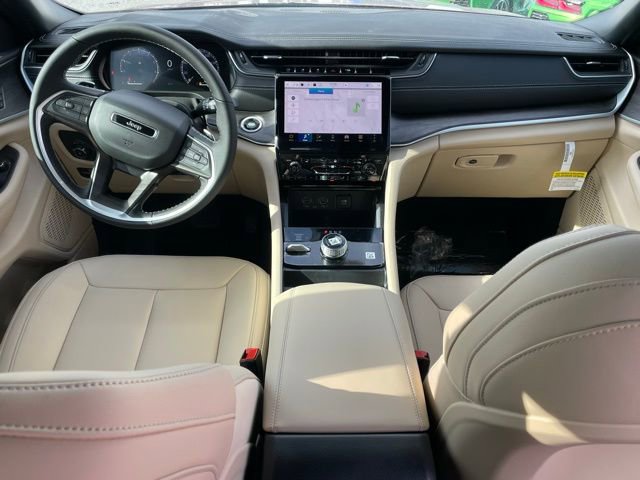 New 2025 Jeep Grand Cherokee Limited image 37