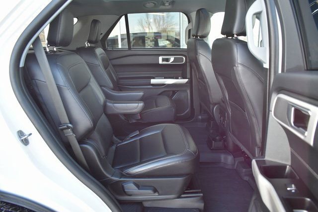Used 2023 Ford Explorer XLT w/ Equipment Group 202A image 41