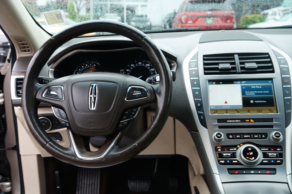 Used 2018 Lincoln MKZ Select w/ Technology Package image 18