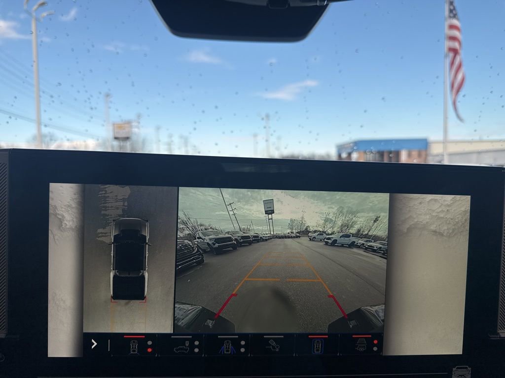 Used 2024 GMC Hummer EV 2X image 20