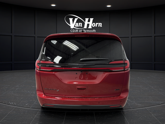 New 2026 Chrysler Pacifica Select AWD/4WD image 13