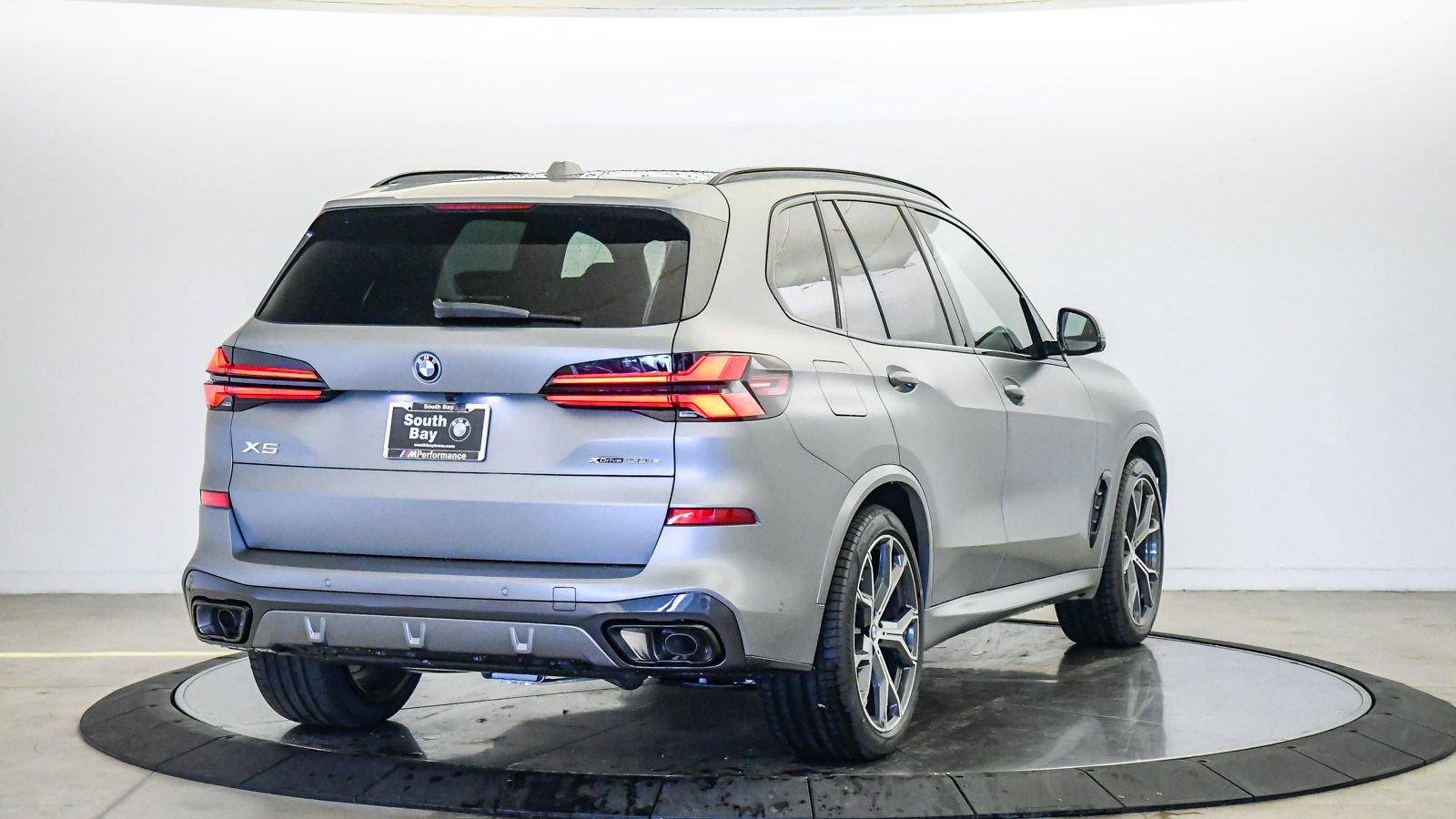New 2026 BMW X5 xDrive50e AWD/4WD image 5