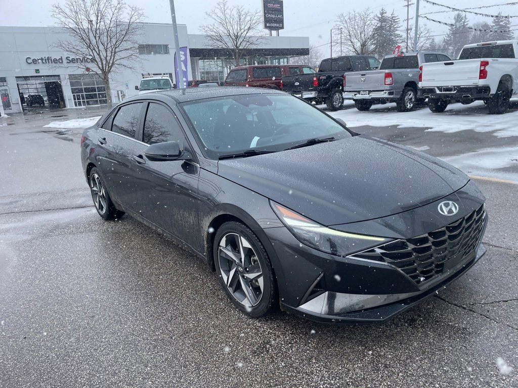 Used 2022 Hyundai Elantra Limited w/ Cargo Package image 2