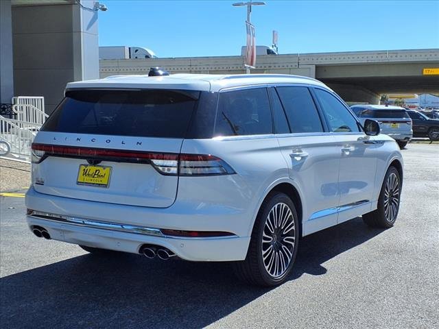 New 2025 Lincoln Aviator Black Label image 2