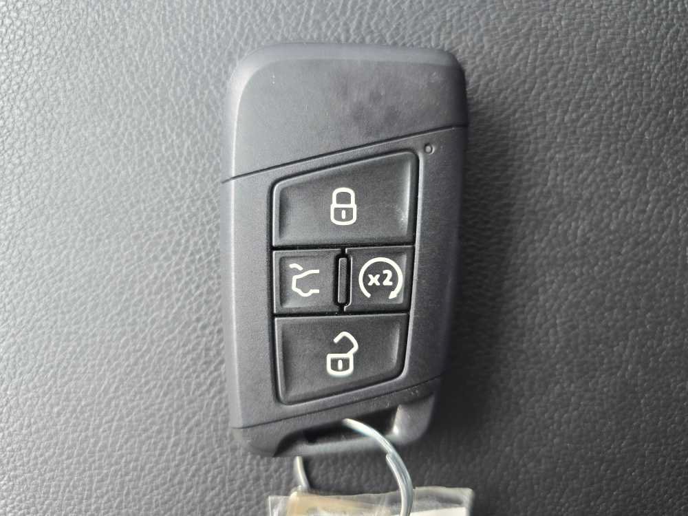 Used 2021 Volkswagen Tiguan SEL Premium R-Line AWD/4WD image 21