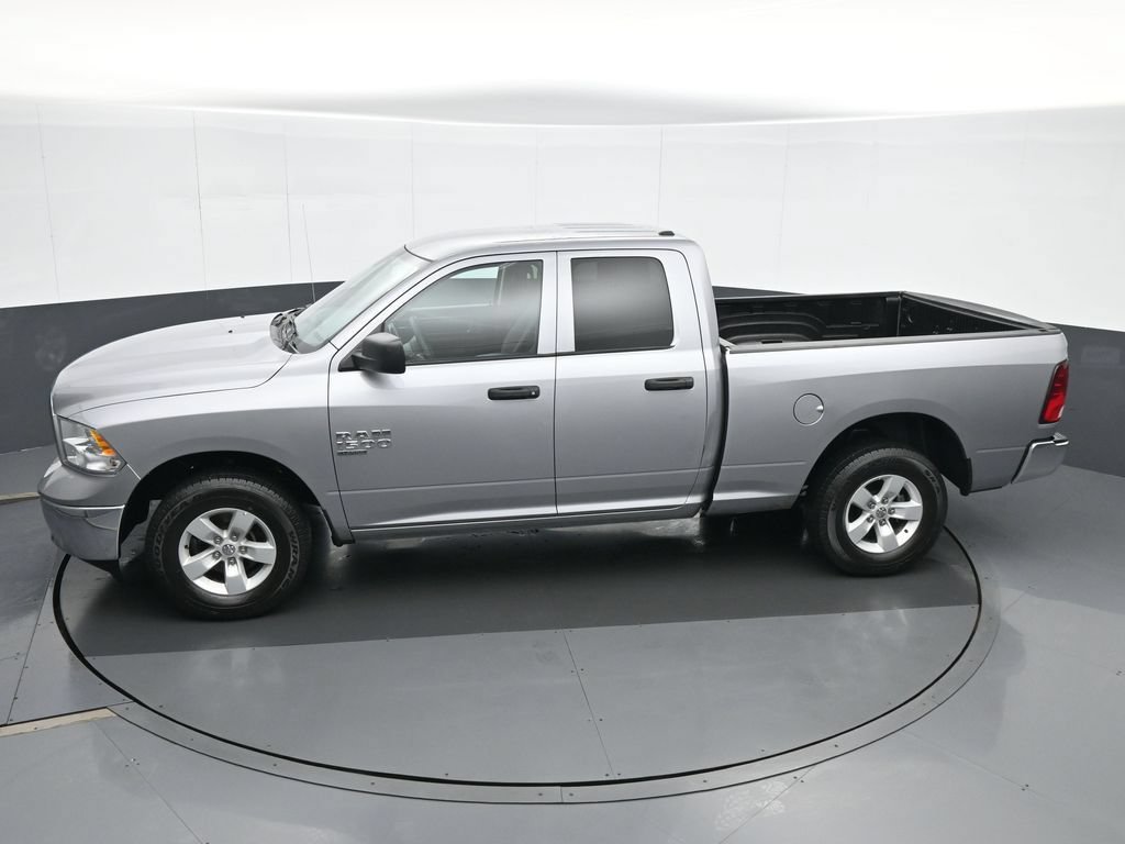 Used 2024 RAM 1500 Classic SLT AWD/4WD image 17