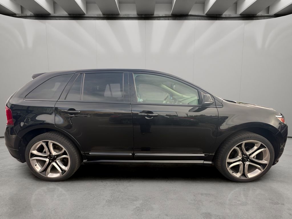 Used 2014 Ford Edge Sport w/ Driver Entry Package AWD/4WD image 6