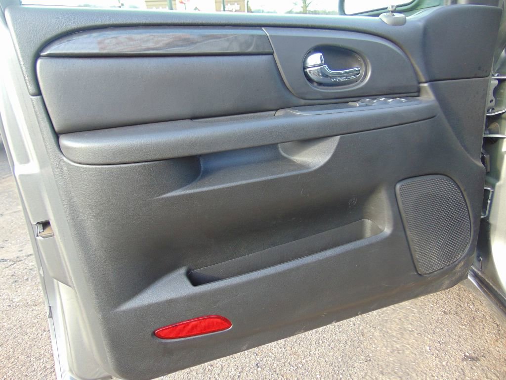 Used 2007 GMC Envoy SLE image 21