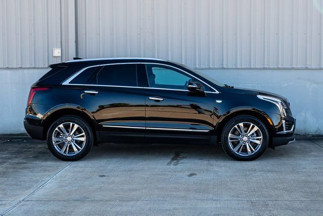 New 2025 Cadillac XT5 Premium Luxury w/ Technology Package FWD image 8
