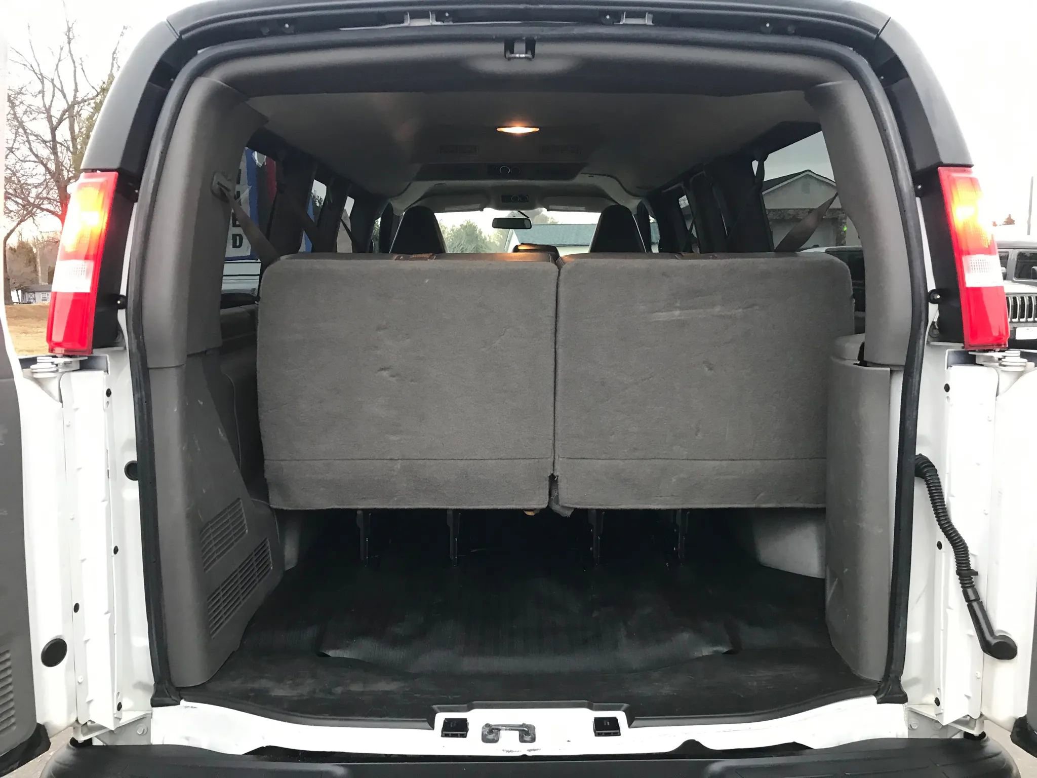 Used 2022 Chevrolet Express 2500 LS image 23