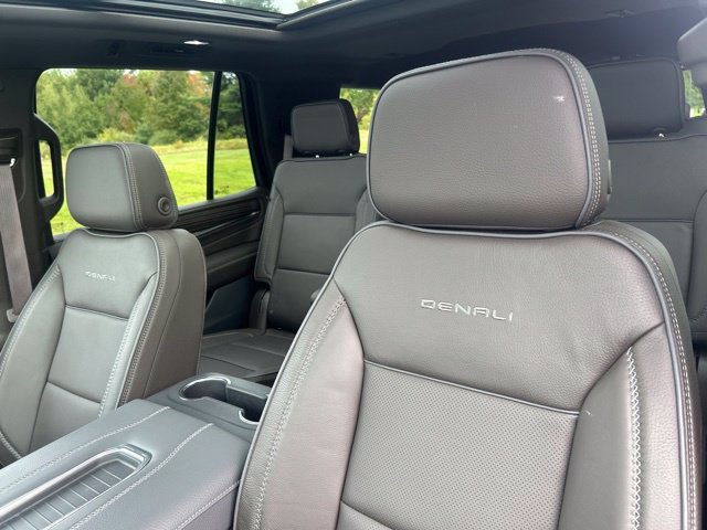Used 2024 GMC Yukon Denali w/ Max Trailering Package AWD/4WD image 29