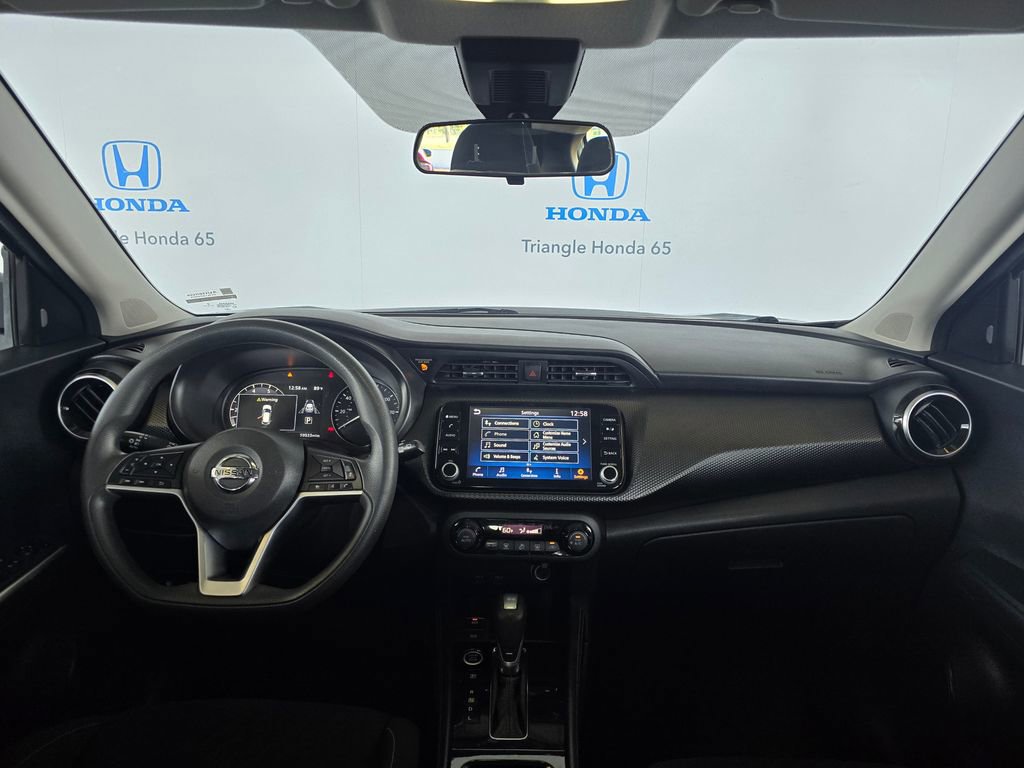 Used 2021 Nissan Kicks SV image 9