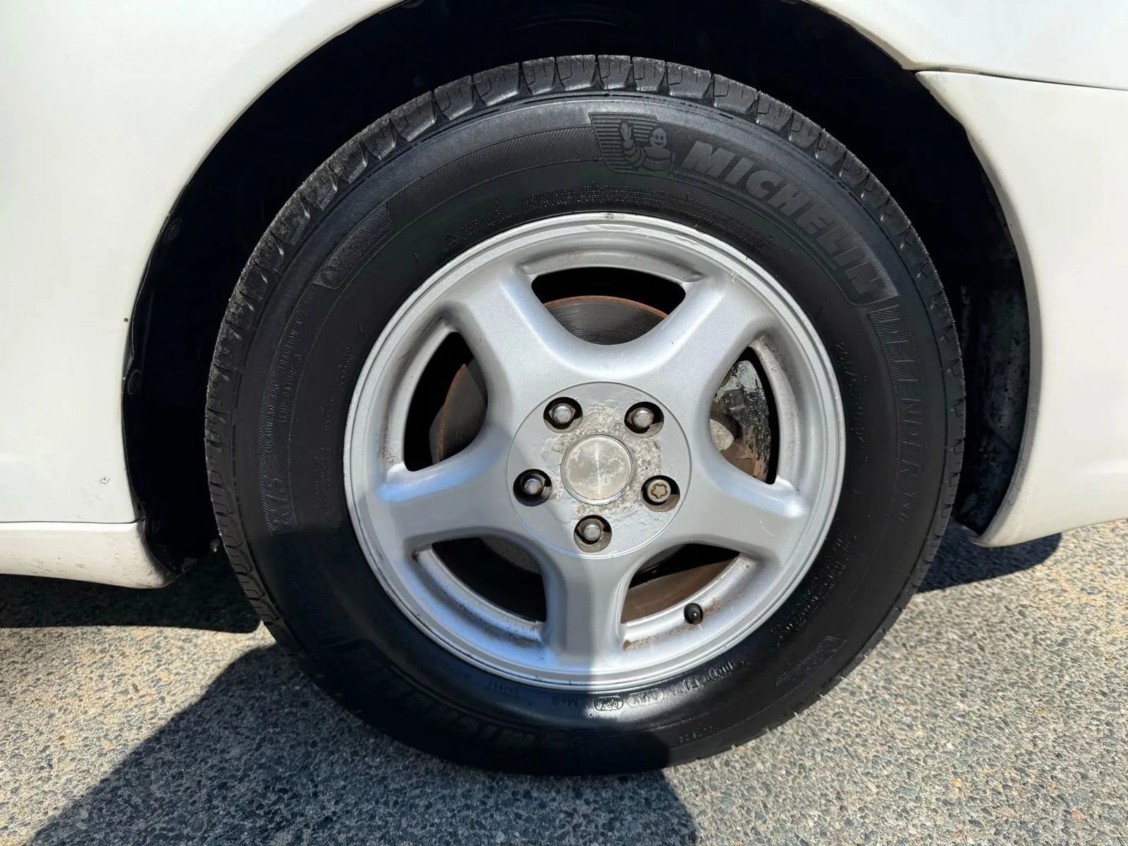 Used 2001 Toyota Avalon XL FWD image 6