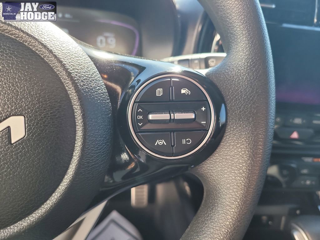 Used 2025 Kia Soul S image 18