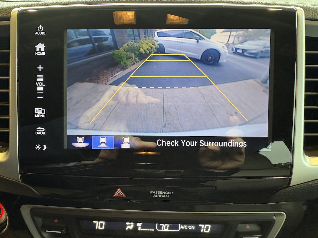 Used 2017 Honda Pilot Touring image 17