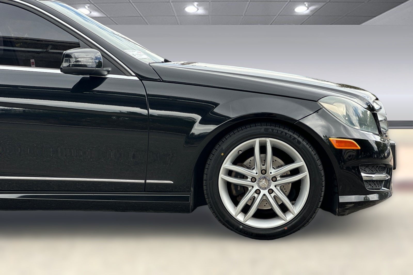 Used 2013 Mercedes-Benz C 250 Sedan image 31