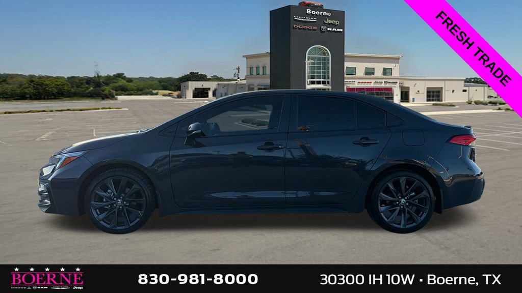 Used 2025 Toyota Corolla SE FWD image 6
