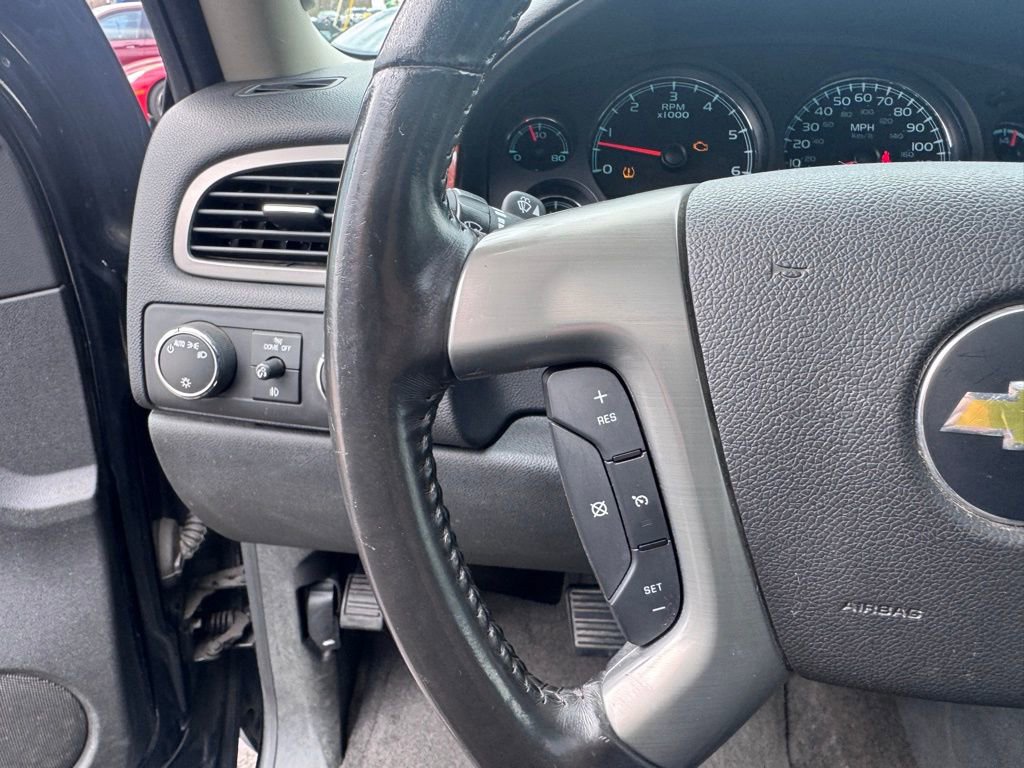 Used 2013 Chevrolet Avalanche LT AWD/4WD image 13