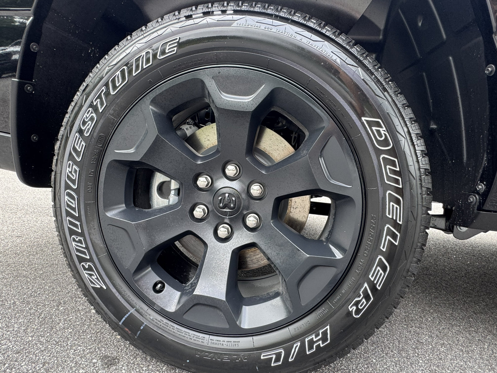 New 2026 RAM 1500 Express AWD/4WD image 18