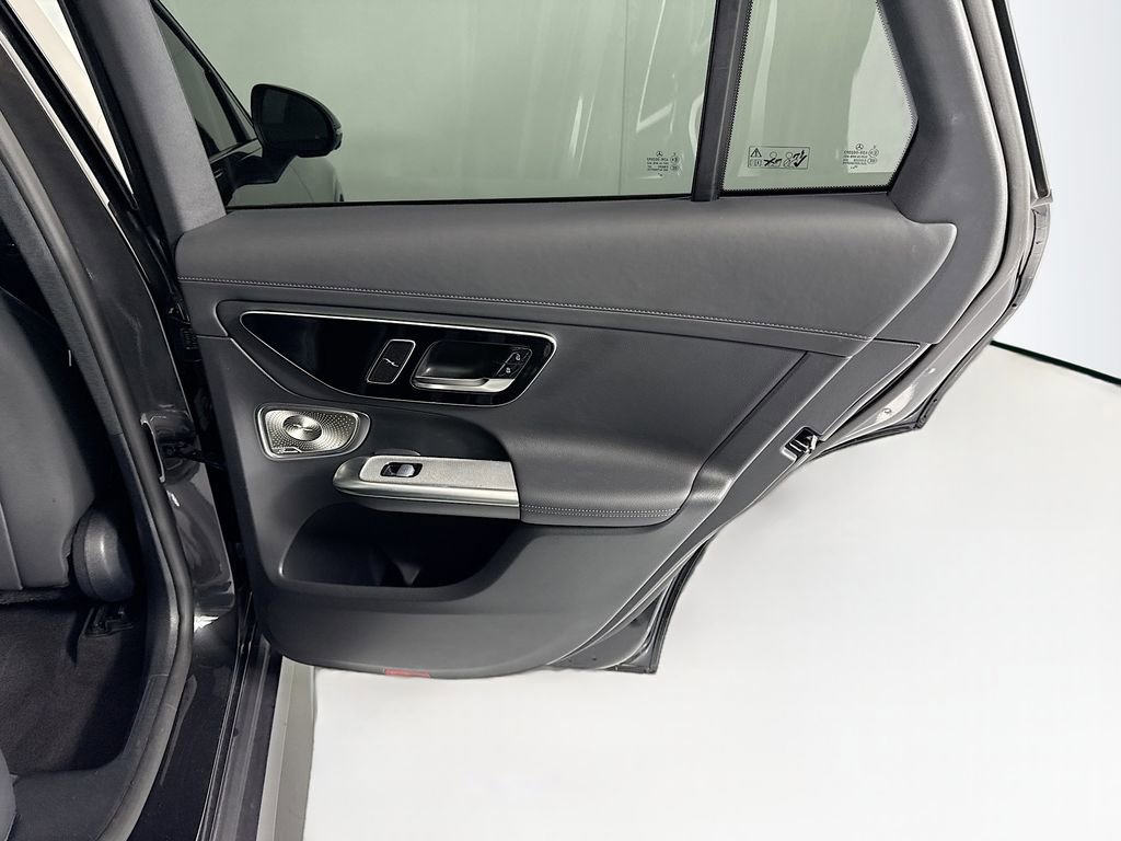 Certified 2025 Mercedes-Benz GLC 300 image 28