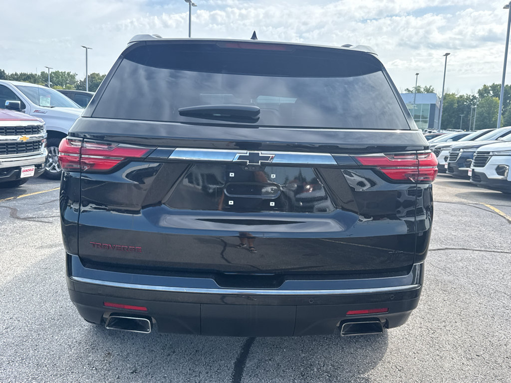 Certified 2022 Chevrolet Traverse Premier w/ Redline Edition AWD/4WD image 7