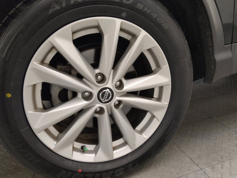 Used 2019 Nissan Rogue Sport S w/ Appearance Package image 31