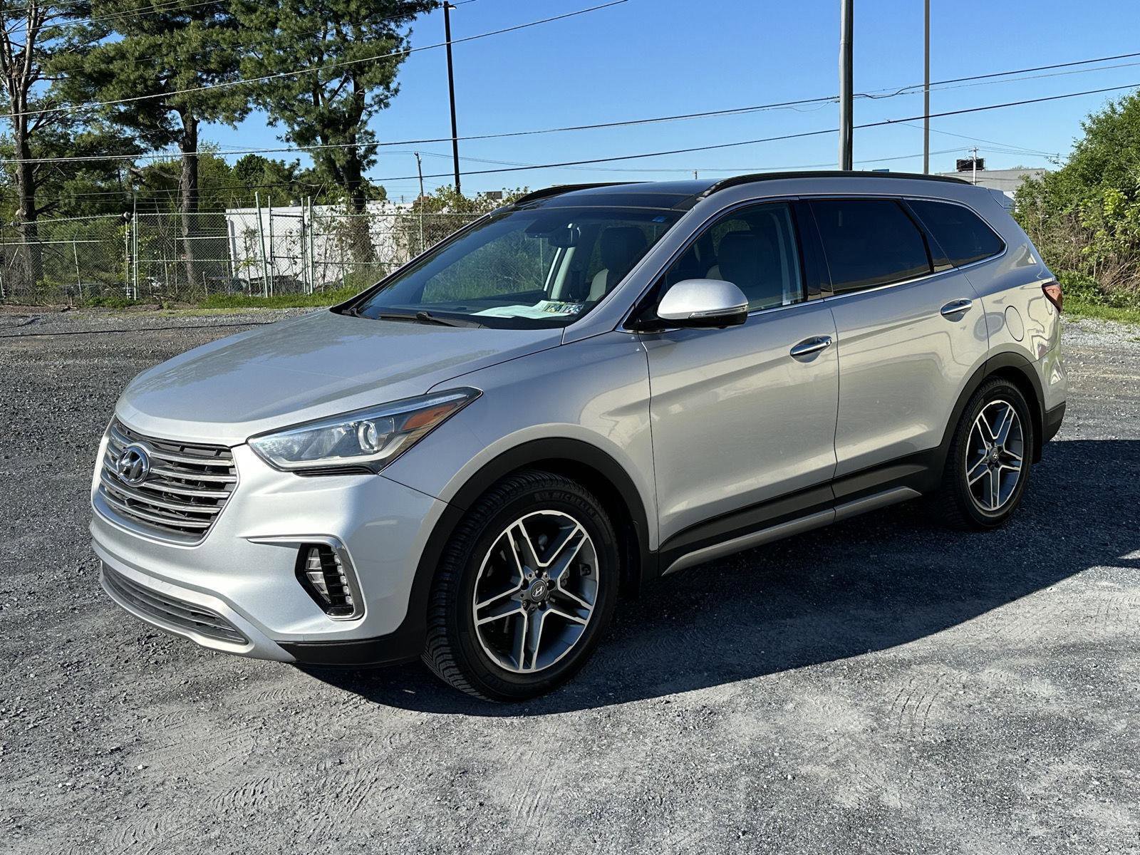 Used 2017 Hyundai Santa Fe Limited AWD/4WD image 4