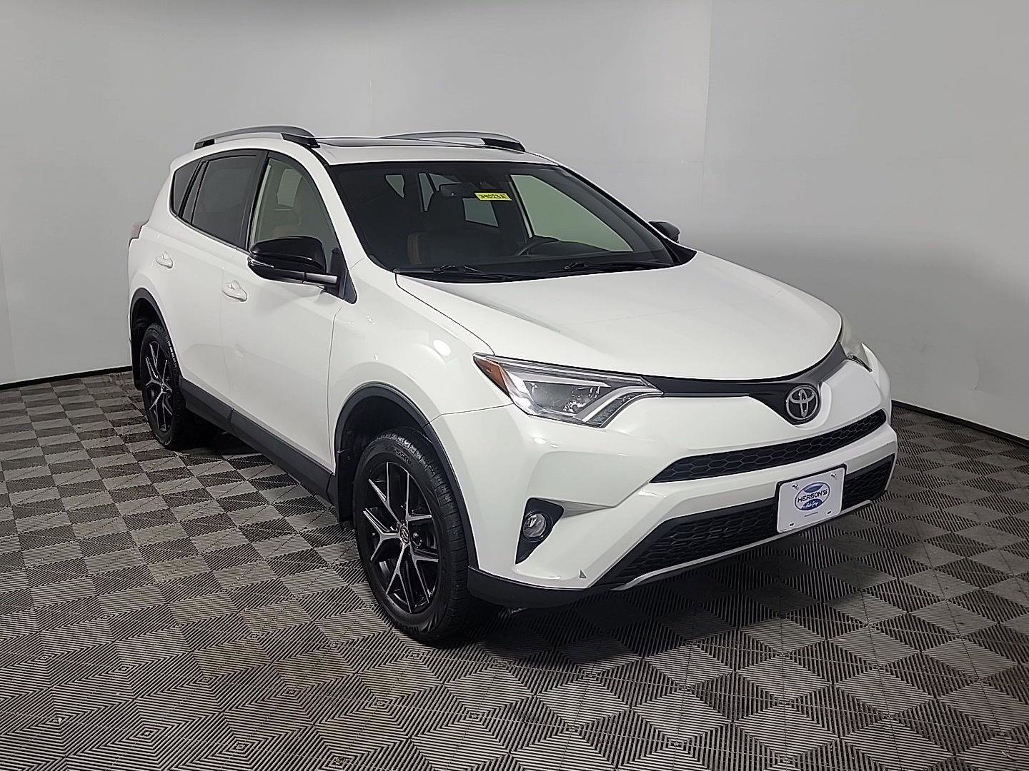 Used 2018 Toyota RAV4 SE w/ Power Extra Value Package image 1