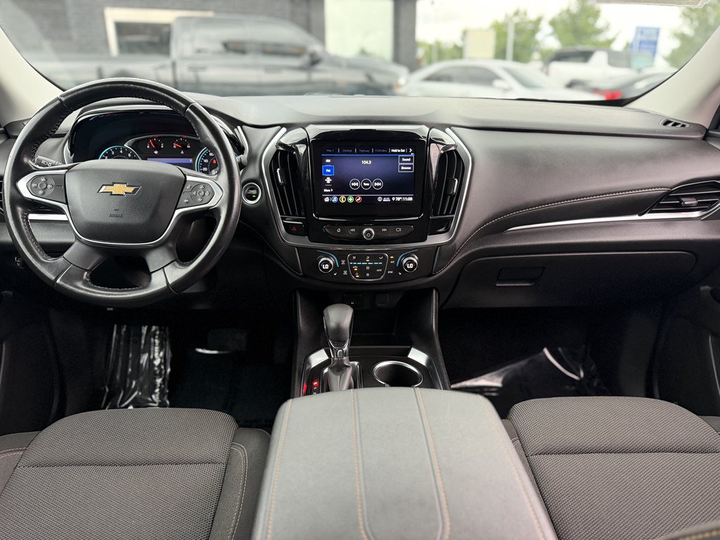 Used 2021 Chevrolet Traverse LT AWD/4WD image 11