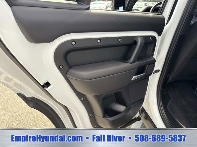 Used 2025 Land Rover Defender 110 S AWD/4WD image 15