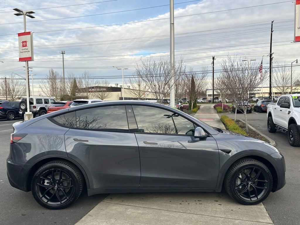 Used 2021 Tesla Model Y Long Range image 6
