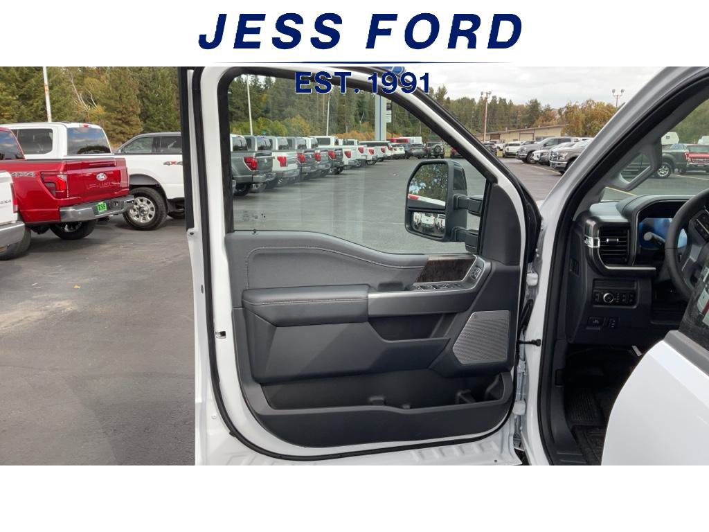 New 2026 Ford F350 Lariat image 15