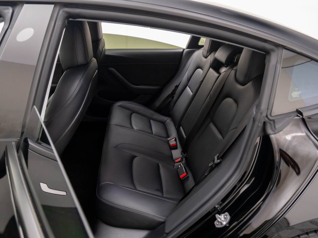Used 2020 Tesla Model 3 Performance image 15