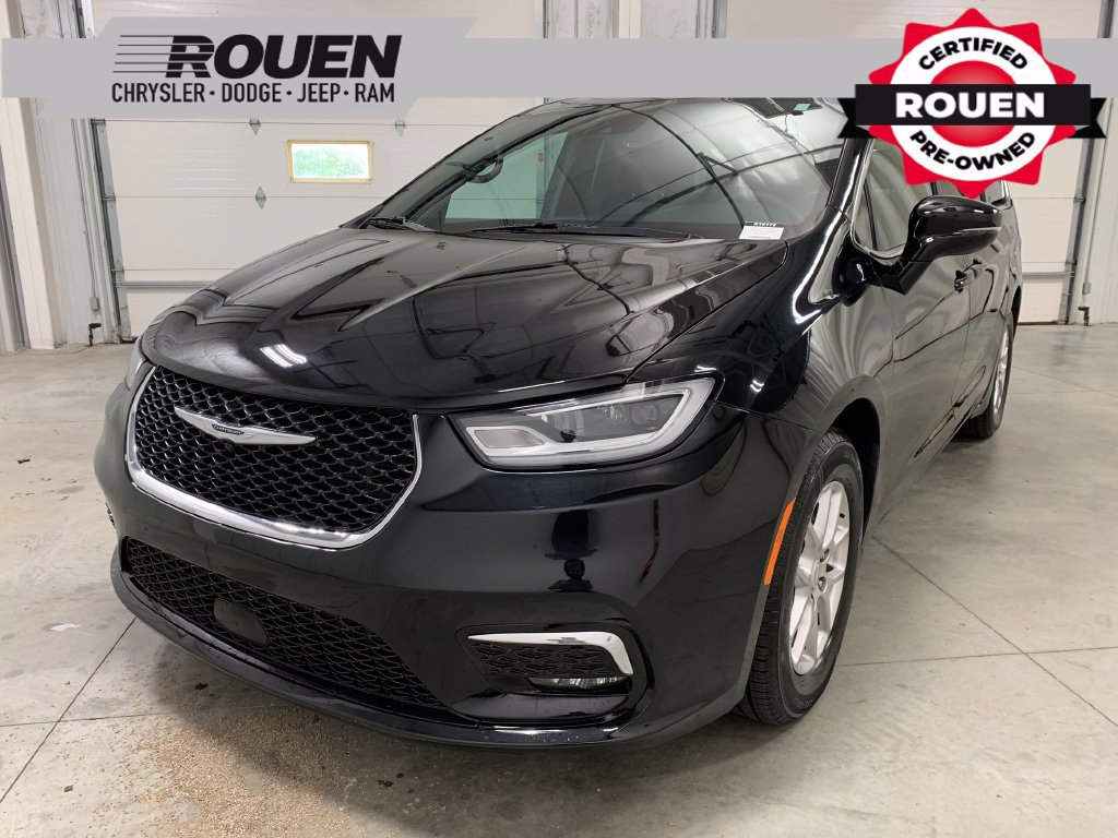 Used 2026 Chrysler Pacifica Select